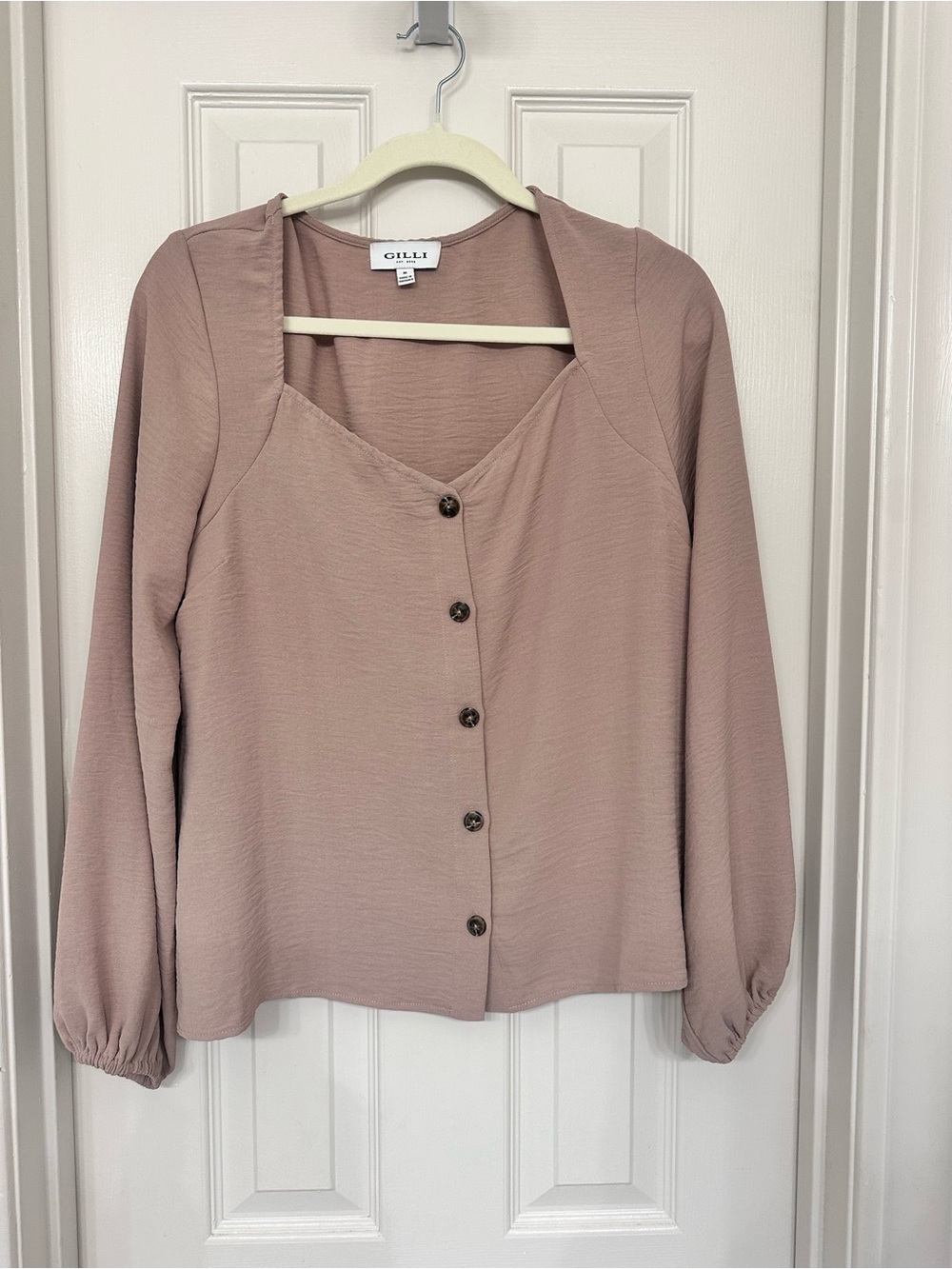 Gilli Dusty Rose Button-Front Long Sleeve Top